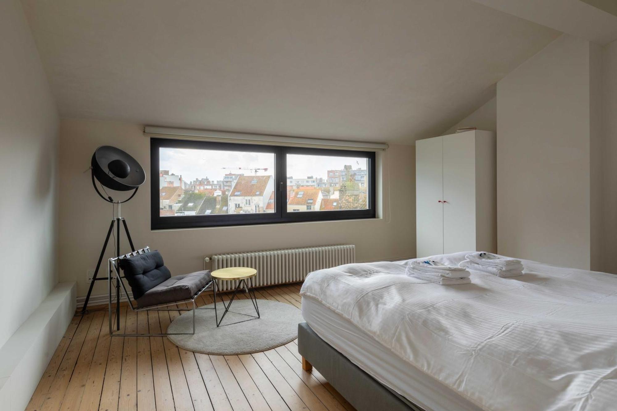 Spacious Belle Epoque House With Free Parking Остенде Экстерьер фото
