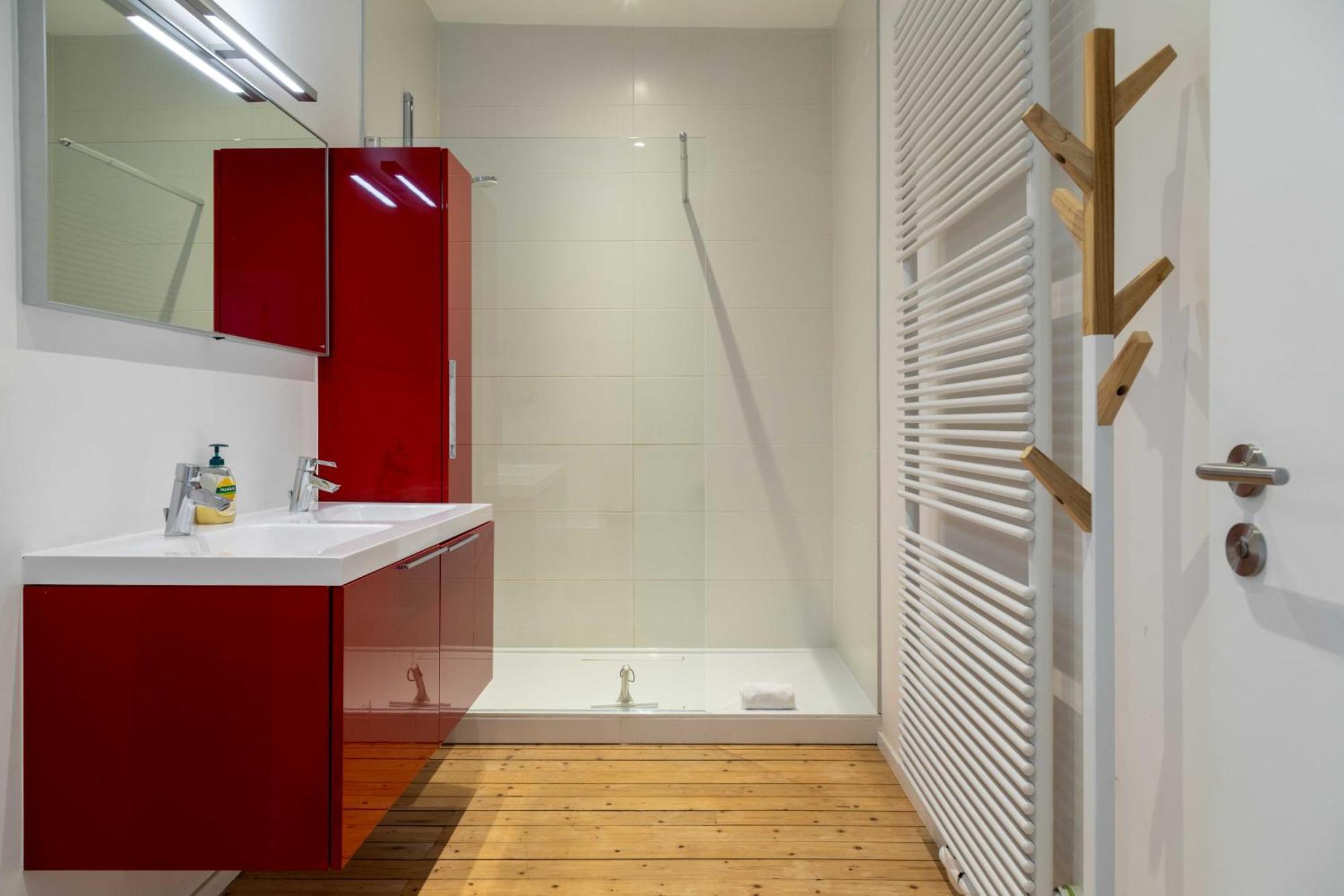 Spacious Belle Epoque House With Free Parking Остенде Экстерьер фото