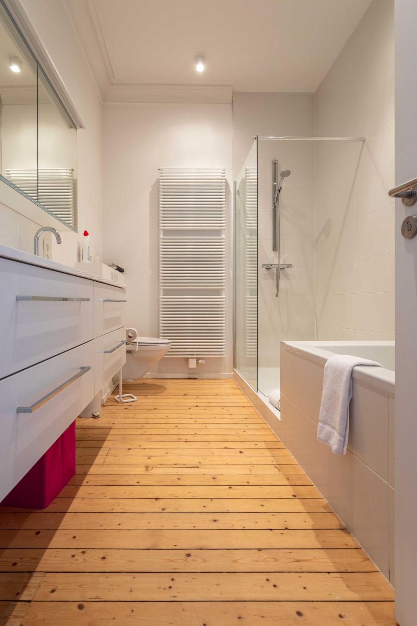 Spacious Belle Epoque House With Free Parking Остенде Экстерьер фото
